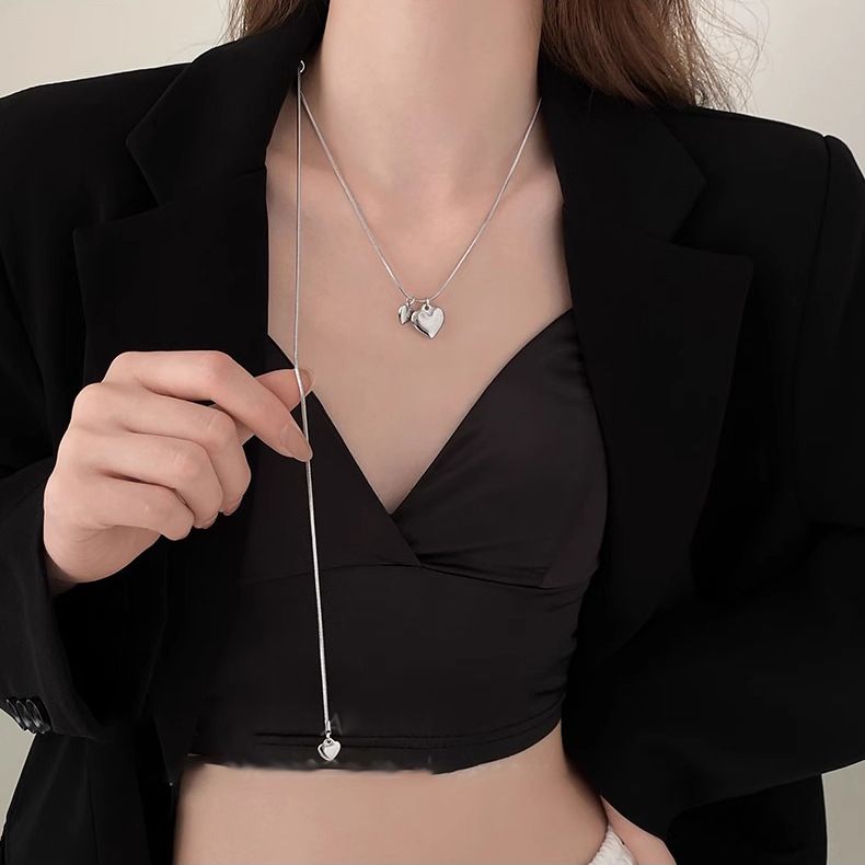 Simple high grade titanium steel heart necklace adjustable female niche design clavicle chain net red ins style sweater T chain_voghion.com