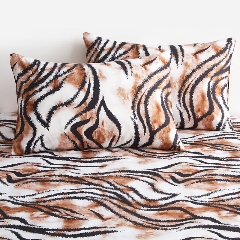 Spannbettlaken mit Tiermuster – 3D-bedruckter Polyester-Bettbezug mit Tiger-/Leoparden-/Zebra-Motiv (Queen-/Kingsize-Bett, tiefe Taschen, knitterfrei, Luxushotel-Stil)_voghion.com