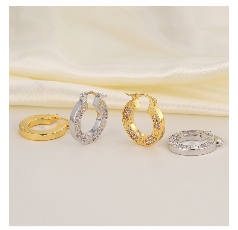 Orecchini da donna di lusso francesi orecchini a cerchio cavo zircone moda di fascia alta per pendolari versatili orecchini modello squisito all'ingrosso_voghion.com