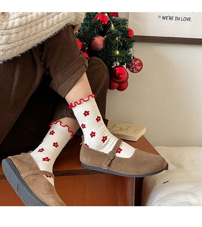 Festive Atmosphere Red Socks Women's Medium Tube Socks Autumn And Winter Piled Cotton Socks Big Red Socks_voghion.com
