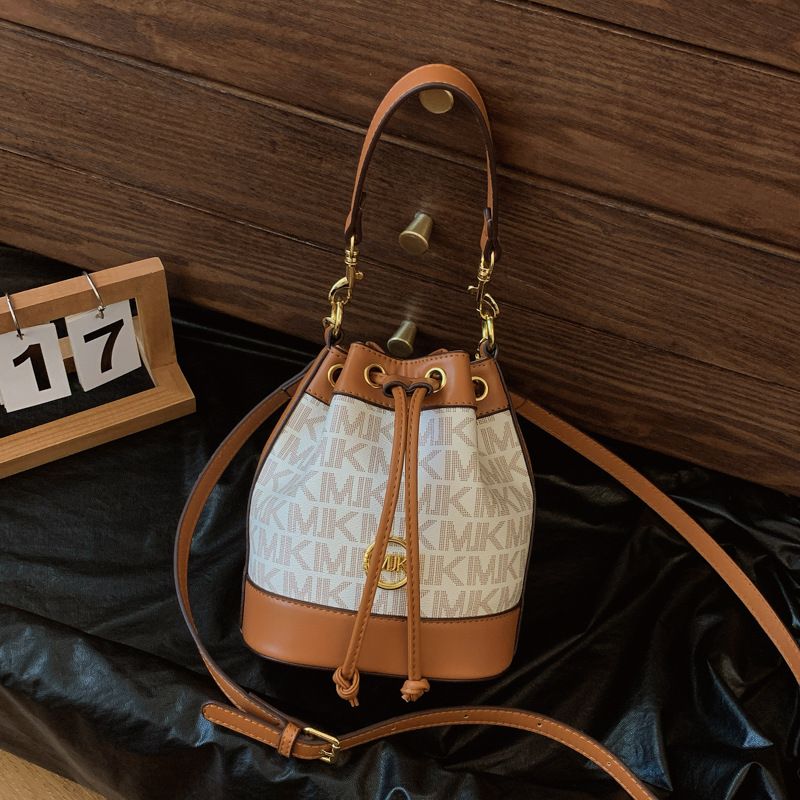 2025 Nieuwe vintage damestas, modieuze, veelzijdige handtas met trekkoord_voghion.com