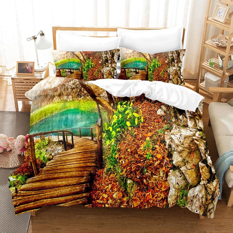 Set da letto in tre pezzi per la produzione di scenari naturali_voghion.com