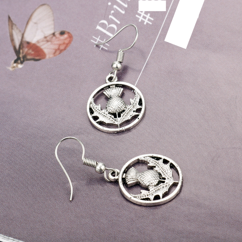 Earrings hot-selling accessories Ancient battlefield legend surrounding Scottish flowers Personalized retro earrings ear hooks earrings_voghion.com