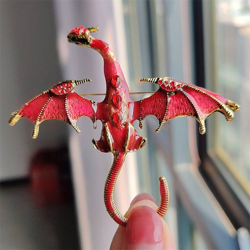 Piccola spilla a forma di drago in smalto Europa e Stati Uniti moda spilla a forma di animale tempestata di diamanti vendita calda di fiori tutti i diamanti incastonati accessori donna_voghion.com