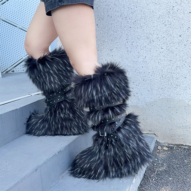Botas de invierno con plataforma plana estilo punk para mujer, con tachuelas y piel sintética: antideslizantes, cálidas y a la moda (varios colores y tallas disponibles)._voghion.com