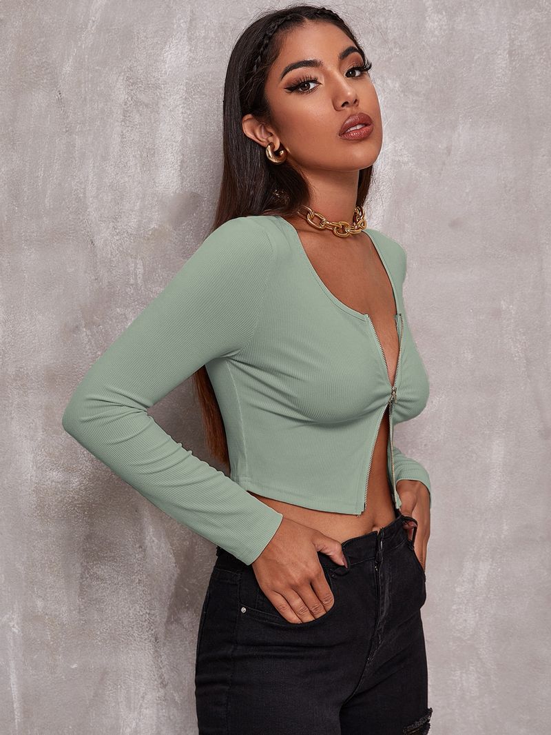 Cardigan corto aderente e sexy in maglia con cerniera, maglietta a maniche lunghe, primavera 2023 da donna_voghion.com