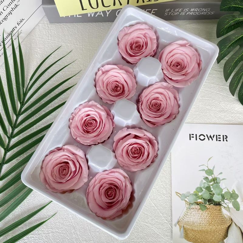 Kit di rose stabilizzate di qualità B da 4-5 cm - 8 fiori veri in confezione regalo fai da te | Composizione floreale con orsetto di rose | Regalo per Natale e San Valentino_voghion.com