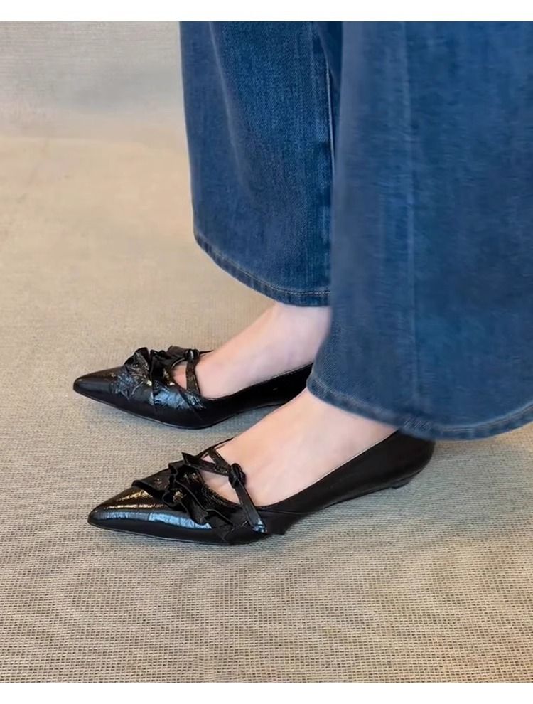Sheepskin Version Temperament Pointed Shoes For Women, Versatile Black One Strap Genuine Leather Shallow Mouth Slip On Commuter Shoes_voghion.com