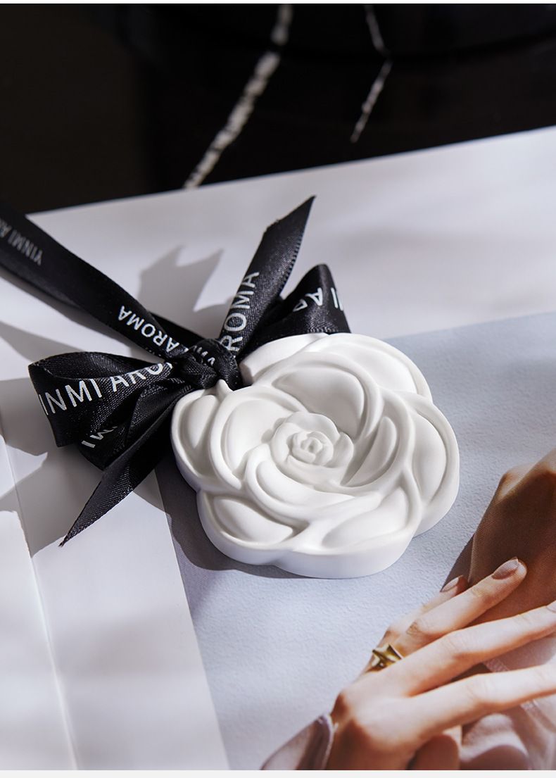 Camellia Scented Wax Tablets Room Fragrance Car Deodorization Solid Gypsum Scented Tablets Pendant Wardrobe Wardrobe Deodorization_voghion.com