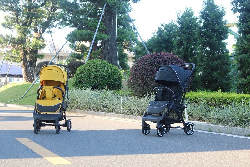 Passeggino Baballo leggero, può stare seduto o sdraiato, pieghevole con un pulsante, passeggino ammortizzante_voghion.com