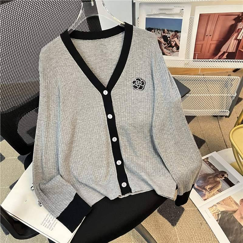 Vêtements pour femmes Veste brodée Camélia Hauts de début d'automne pour femmes Nouveau cardigan tricoté à manches longues ample_voghion.com