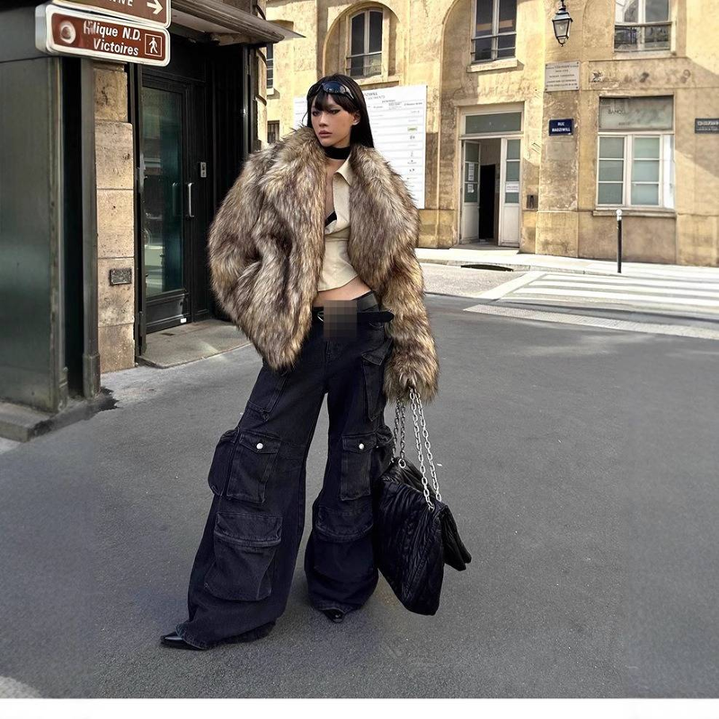 Kunstfellmantel mit Oversized-Kragen - Trendy Streetwear-Jacke für Damen, Wintermode-Oberbekleidung, Umweltfreundliches Material, XS-XXL_voghion.com