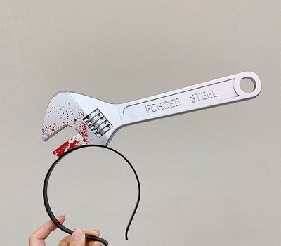Halloween Props Piercing The Head Blood Kitchen Knife Horror Party Zombies Cosplay Prank Saw Headband Simulation Axe_voghion.com