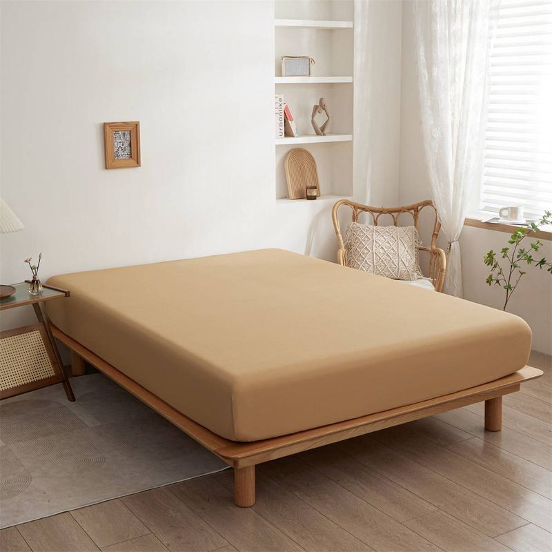 Drap-housse uni – Protège-matelas extensible et antidérapant (blanc, rose, bleu ciel et plus) – Couvre-lit minimaliste moderne_voghion.com