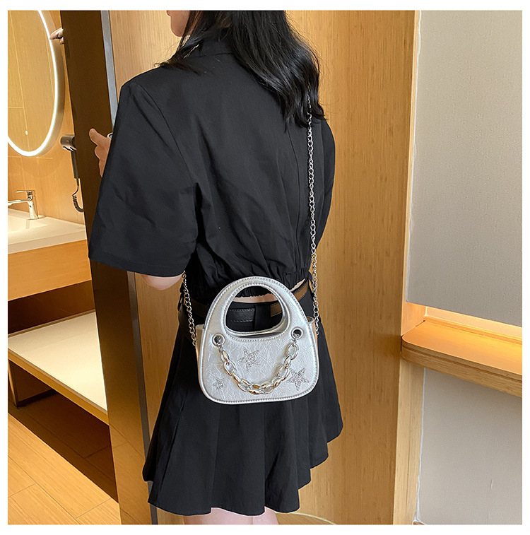 Trendy Hot Girl Light Luxury Small Bag 2023 New Star Chain Borsa a semicerchio Borsa a tracolla di fascia alta all-match di nicchia_voghion.com