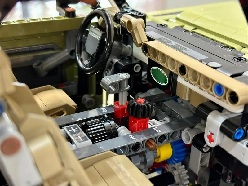 2573PCS Neue Technische Land Off-road Defender Sport Auto Bausteine Set Modell MOC Fahrzeug Spielzeug Ziegel Für Jungen Erwachsene Geschenke_voghion.com