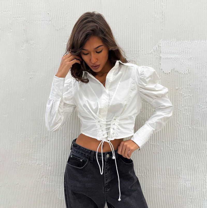 Camicetta corta con nodo sul davanti – Camicia slim fit con maniche a palloncino (cotone-poliestere, collo a revers, stile streetwear chic)_voghion.com