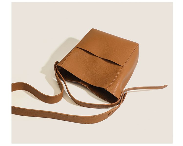 Borsa a secchiello da donna, design alla moda, borsa a secchiello da pendolare, borsa a mano, pratica e con tracolla, da donna_voghion.com