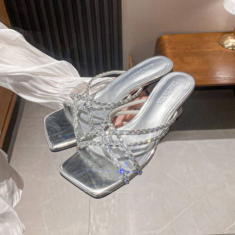 Sandales à lanières pailletées pour femmes – Chaussures à talons carrés et bout ouvert d'inspiration française pour robes (noir/or/argent)_voghion.com