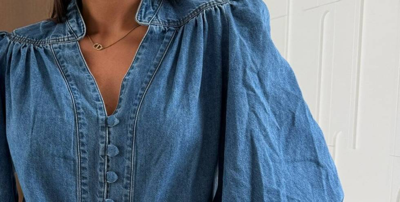 Camicia in denim vintage da donna – Blusa oversize con scollo a V e maniche a sbuffo (azzurro chiaro e blu scuro, S-XL)_voghion.com