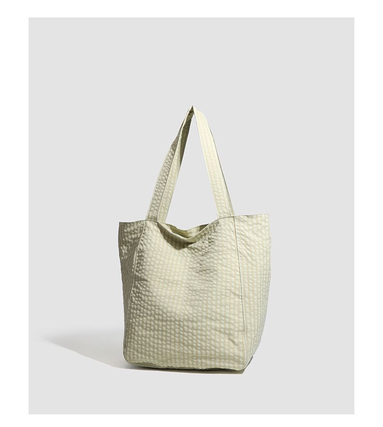 2025 New Pleated Nylon Fabric Class Handbag, Large Capacity Lazy Style Ladies Casual Shoulder Bag_voghion.com