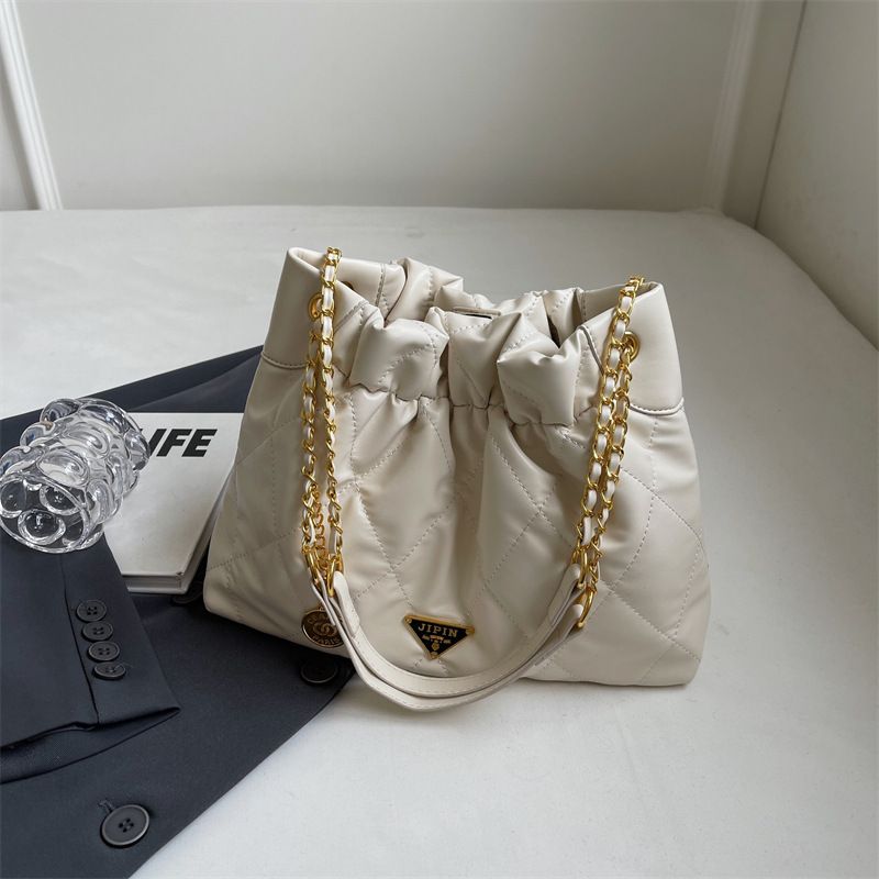Borsa a secchiello con catena trapuntata, stile 2024, nuova tendenza della moda, borsa a tracolla in tinta unita, grande capacità, da portare sotto le ascelle_voghion.com