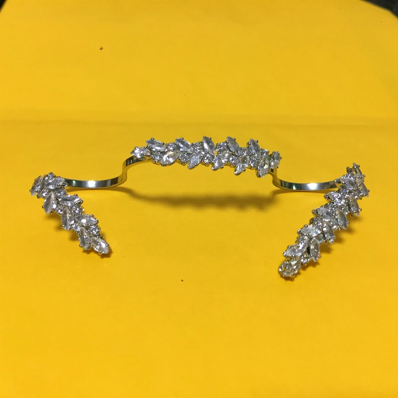 Paved 3A Zircon Crystal Willow Leaf Hand Palm Four Finger Rings for Women plating platinum Hand Jewelry Trendy Handlets Bangle_voghion.com