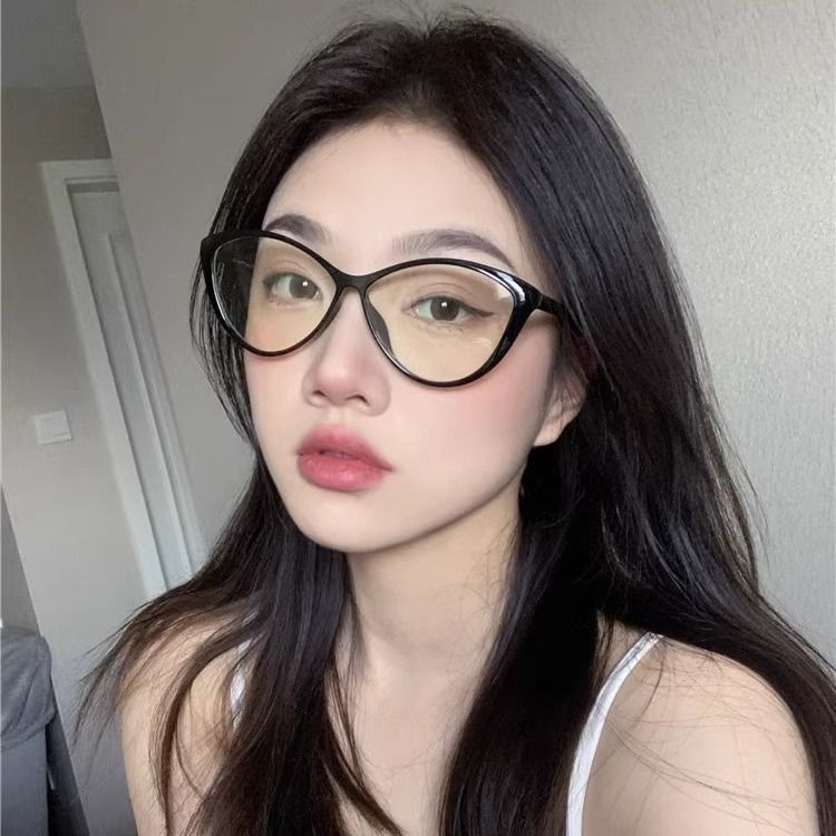 Cat-Eye Glasses Frames Women's Fall/Winter 2025 New_voghion.com