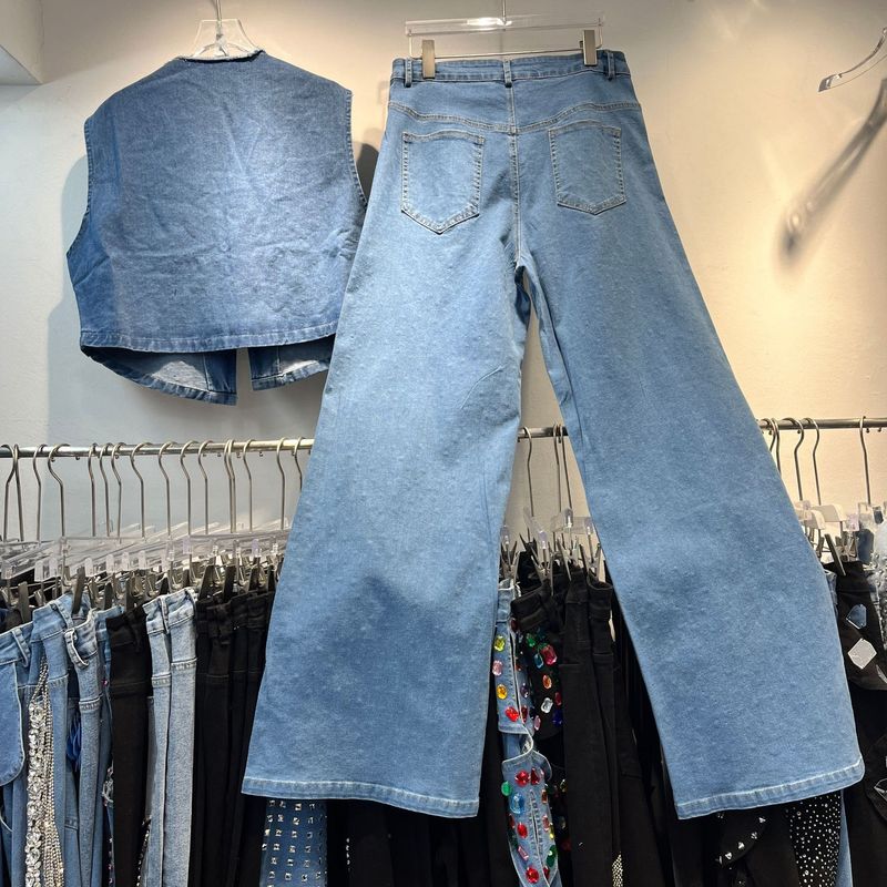 Kadın Giyim Bahar Yıkanmış Kot Yelek Çift Katmanlı Kalp Şeklinde Yelek + Ağır Moda Elmas Etiketli İnce Düz Kot Pantolon_voghion.com