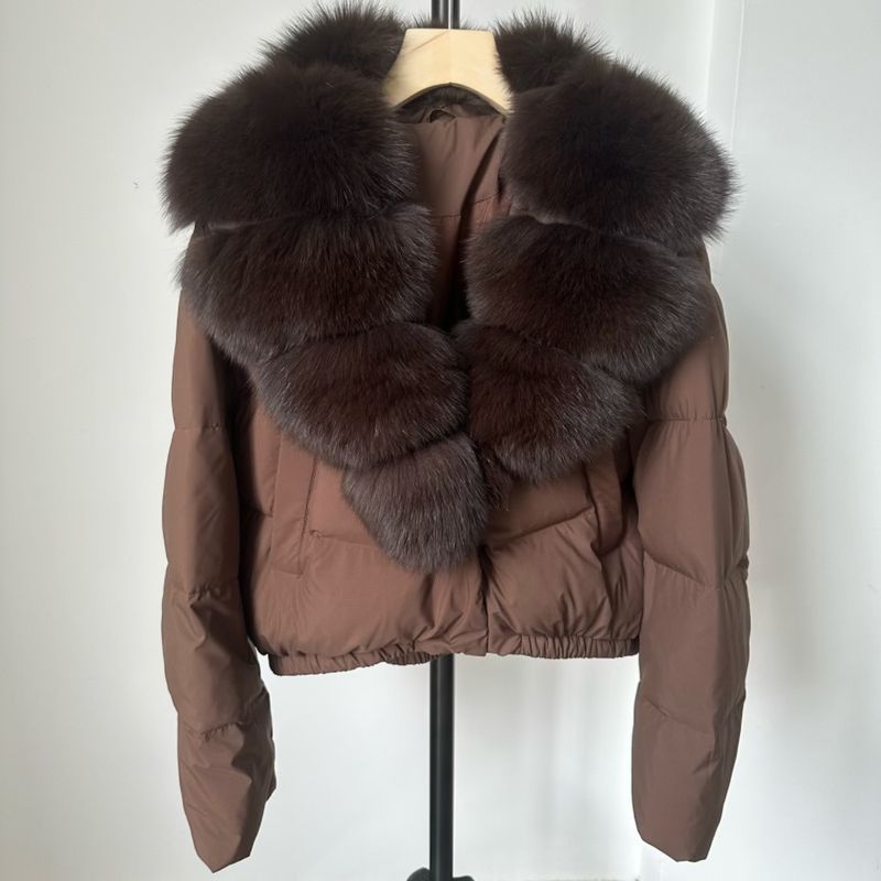 Piumino corto da donna con collo oversize in pelliccia di volpe - Cappotto invernale alla moda con piumino d'anatra bianca, pelliccia staccabile, vestibilità ampia, vari colori_voghion.com