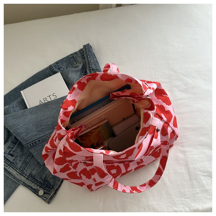 Leopard Print Canvas Tote Bag Women's Large-capacity Bag Portable Commuter Bag Versatile Shoulder Mommy Bag_voghion.com
