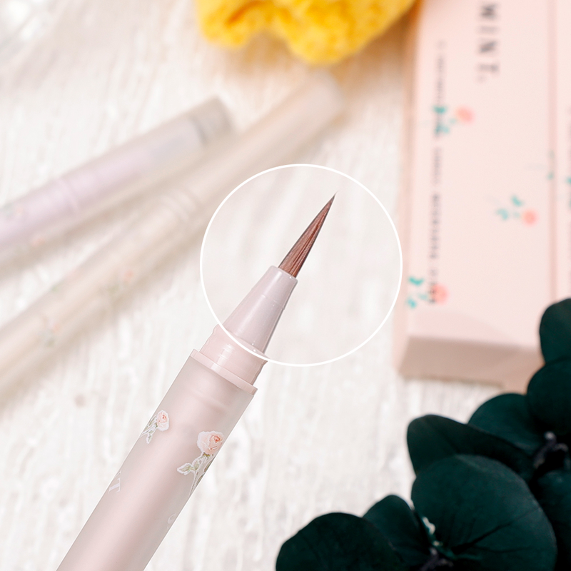 Ligen Doppelkopf Seidworm Pen Glitter Eyeshadow Stick Matt Pearlescent White Sier Eye Liner Brighten E_voghion.com