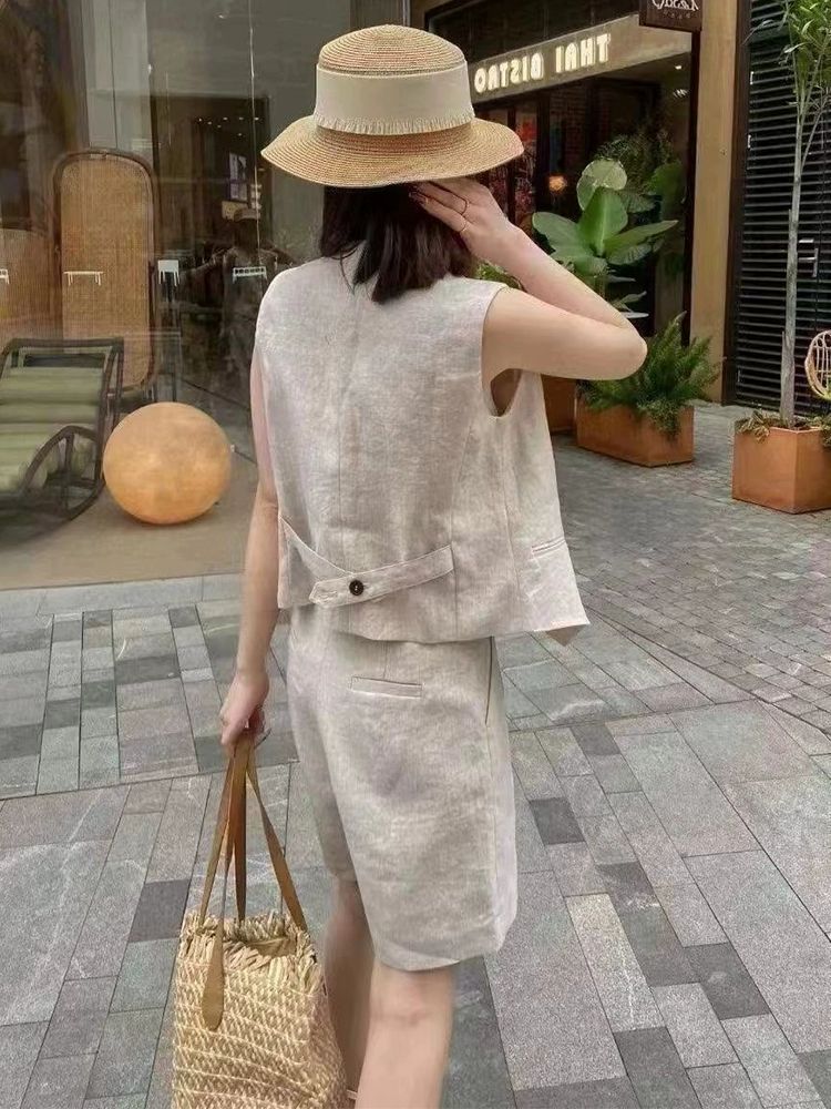 Ensemble deux pièces en lin tendance pour femme, blazer sans manches, gilet et short large, nouvelle collection été 2025_voghion.com