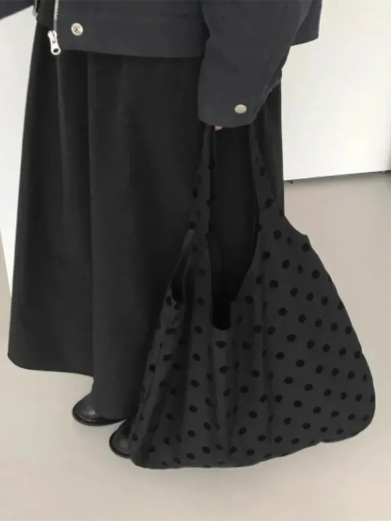 2025 Retro Fashion Large Capacity Tote Gray Polka Dot Dots Hobo Shopper Vintage Soft Lady Versatile Single Shoulder Bag_voghion.com