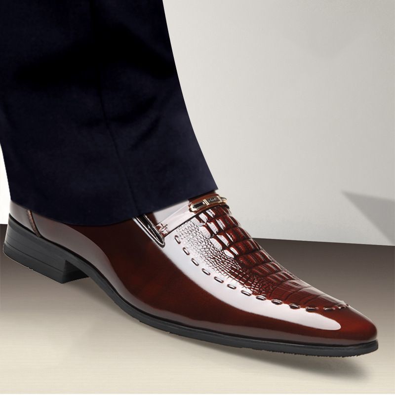 Scarpe da uomo in pelle con punta a punta, vestibilità slim, versatili, extra large, con motivo coccodrillo, di qualità imbattibile._voghion.com