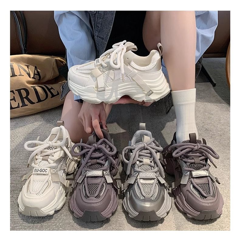 High Beauty Cloud 2024 Frühjahr Neue dicke Sohle runder Kopf, kleine duftende Canvas Casual Board Schuhe für Frauen_voghion.com