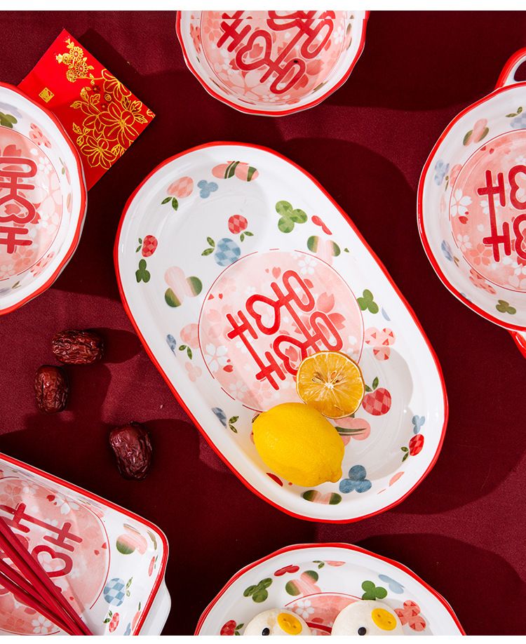 Red Wedding Ceramic Dinnerware Set - Chinese Style Lucky Bowls & Plates For Newlyweds (12-Piece Gift Set)_voghion.com