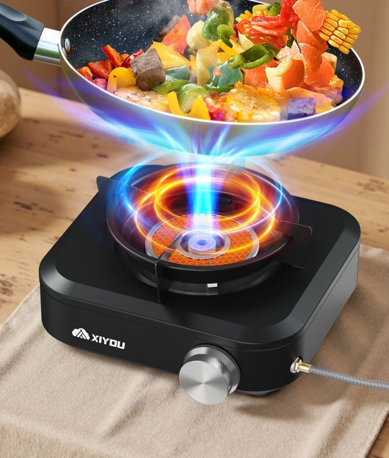 【Komplettset】 Outdoor-Campingausrüstung liefert integrierten magnetischen Picknick-Gasherd, komplettes Set_voghion.com