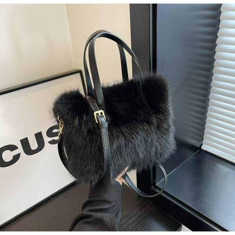 Women's Bags Autumn And Winter Imitation Fox Fur Fashionable Hand Held Evening Bag Temperament Plush Bag Shoulder Crossbody Women's Bag_voghion.com