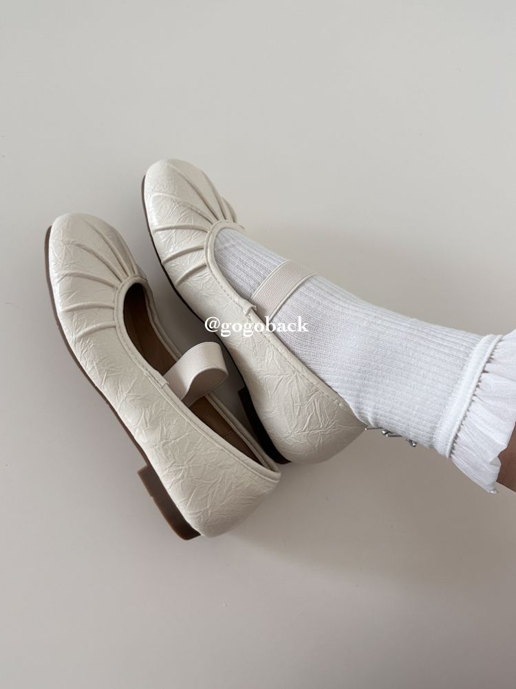 Lancui Ballet Girl ~ Style Flacher Mund Eierrolle Einzelschuh für Damen Ultraweiche Sohle Vielseitiger flacher Pendler-Mary-Jane_voghion.com