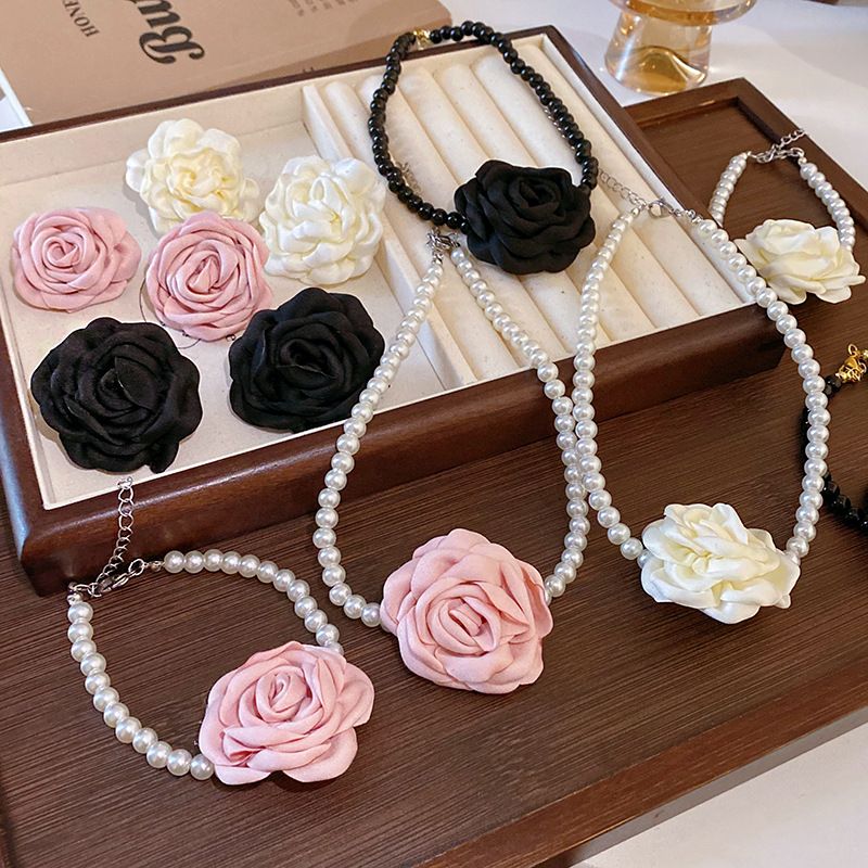 Collier ensemble de perles de fleurs en tissu, nouvelle chaîne minimaliste de clavicule perlée de tempérament doux français, décoration de cou pour_voghion.com