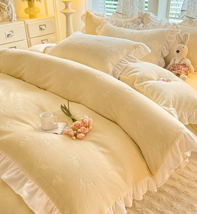 Korean Version Milk Four-Piece Fresh Lace Double-Sided Bed Sheet Duvet Cover Three-Piece Set Thickened Coral Velvet_voghion.com