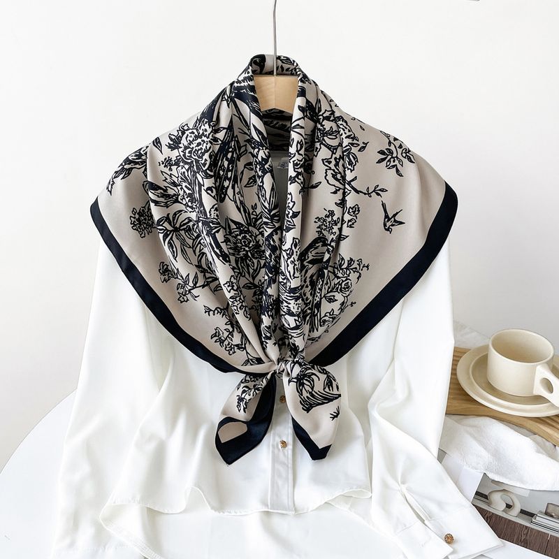 90 künstlerisches Design dünner Schal leichter und weicher Twill-Simulationsseide großer quadratischer Schal_voghion.com