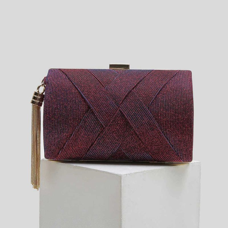 Borsa da sera con pochette in raso con nappe cangianti da donna 2021_voghion.com
