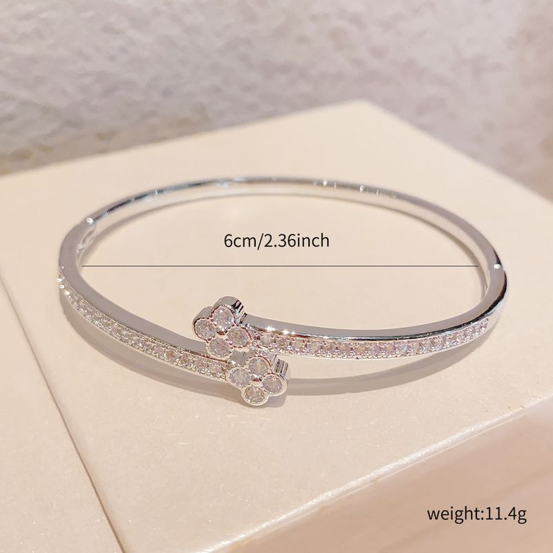 Elegant Four-Leaf Clover Bracelet With Zirconia Stones, Adjustable Square Clasp, Fashionable Boho Chic Jewelry For Women_voghion.com