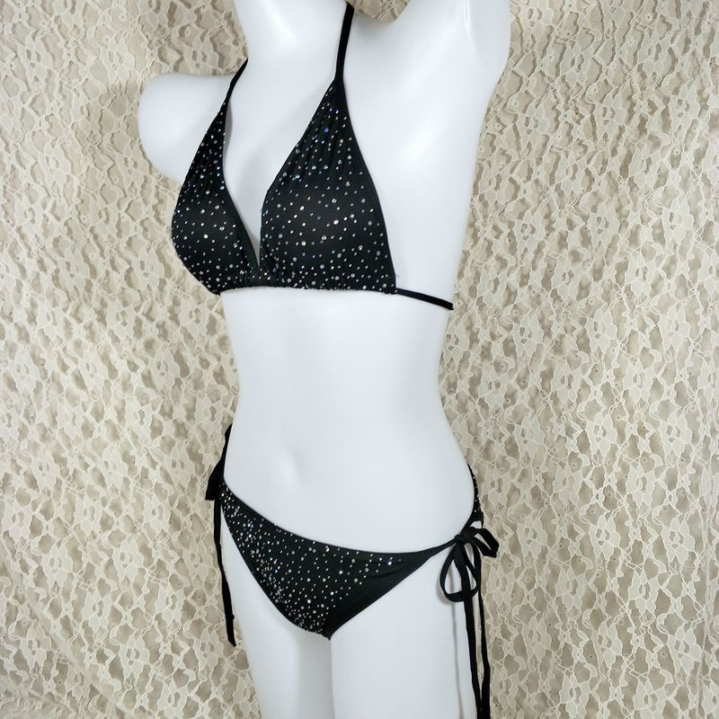 Bikini maudymosi kostiumėlis su karštu padalintu padalijimu ir seksualia dirželiu, trijų taškų europietiškas ir amerikietiškas maudymosi kostiumėlis_voghion.com
