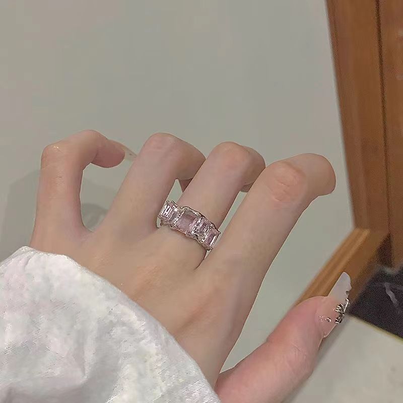 Anello regolabile aperto con faccina sorridente smaltata azzurra, simbolo della personalità hip hop, stella portafortuna_voghion.com
