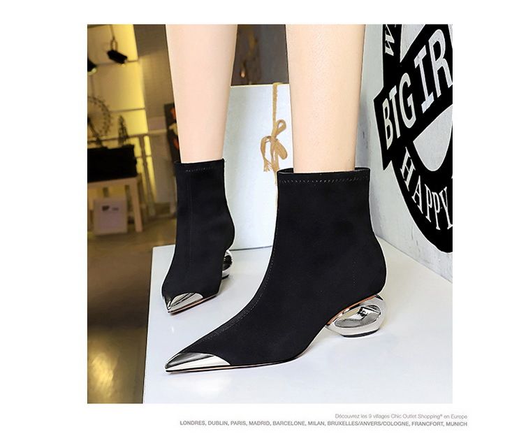 335-1 Stile Stivaletti da donna in pelle scamosciata con tacco a spillo e punta in metallo, stile banchetto leggero e lussuoso, corti_voghion.com