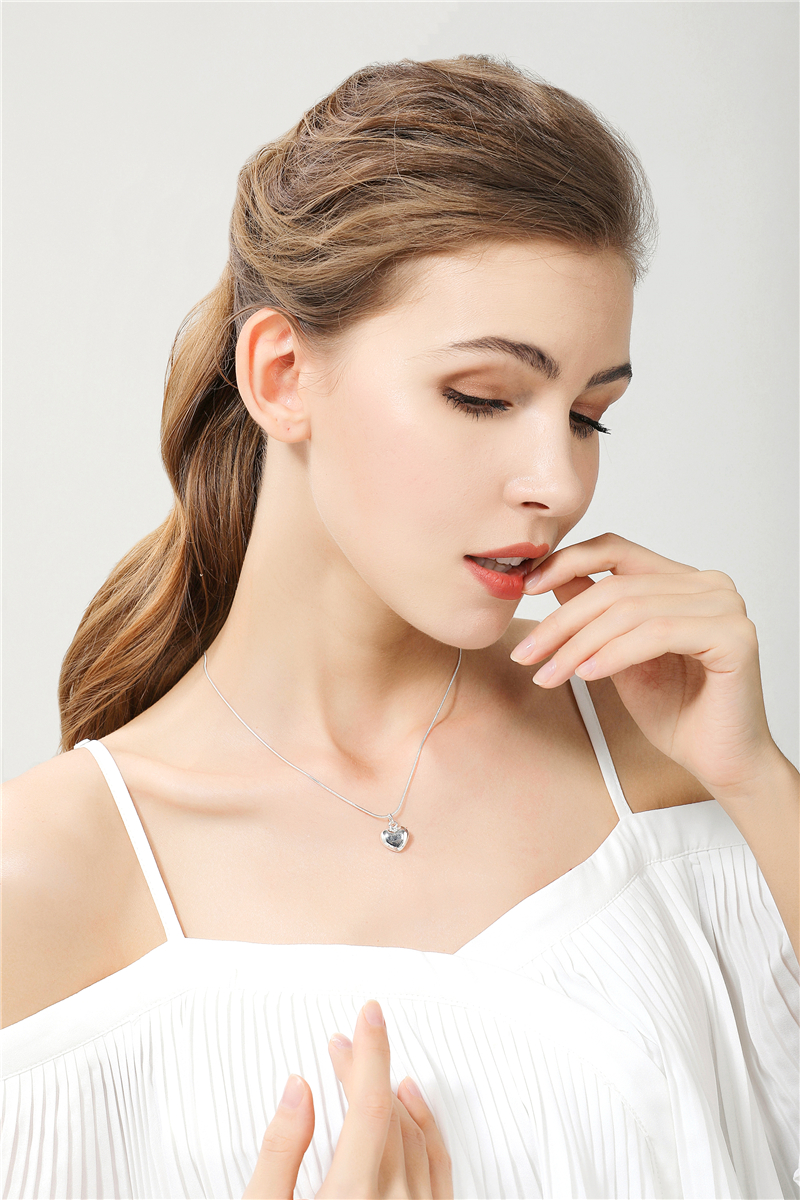 DOTEFFIL Sterling Sier Effen Klein Hart Hanger Ketting 16-30 Inch Snake Chain Voor Vrouwen Bruiloft Charme Mode-sieraden_voghion.com