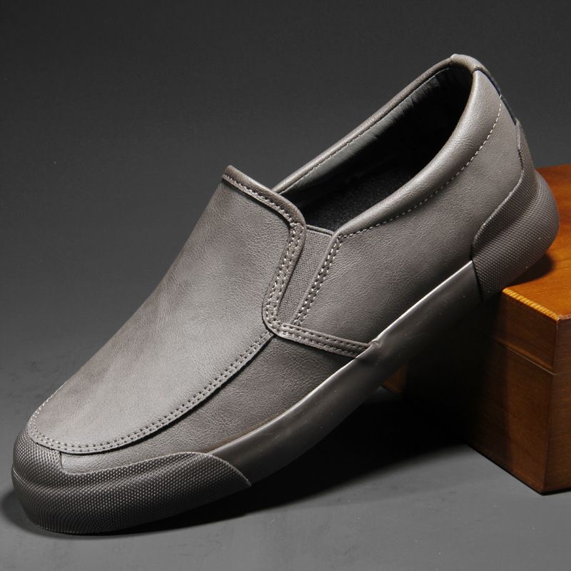 Geeignet für alle Jahreszeiten. Klassische Herrenschuhe für Frühling und Herbst. Neue atmungsaktive, lässige und vielseitige Slip-On-Trendschuhe aus modischem Leder für Herren_voghion.com